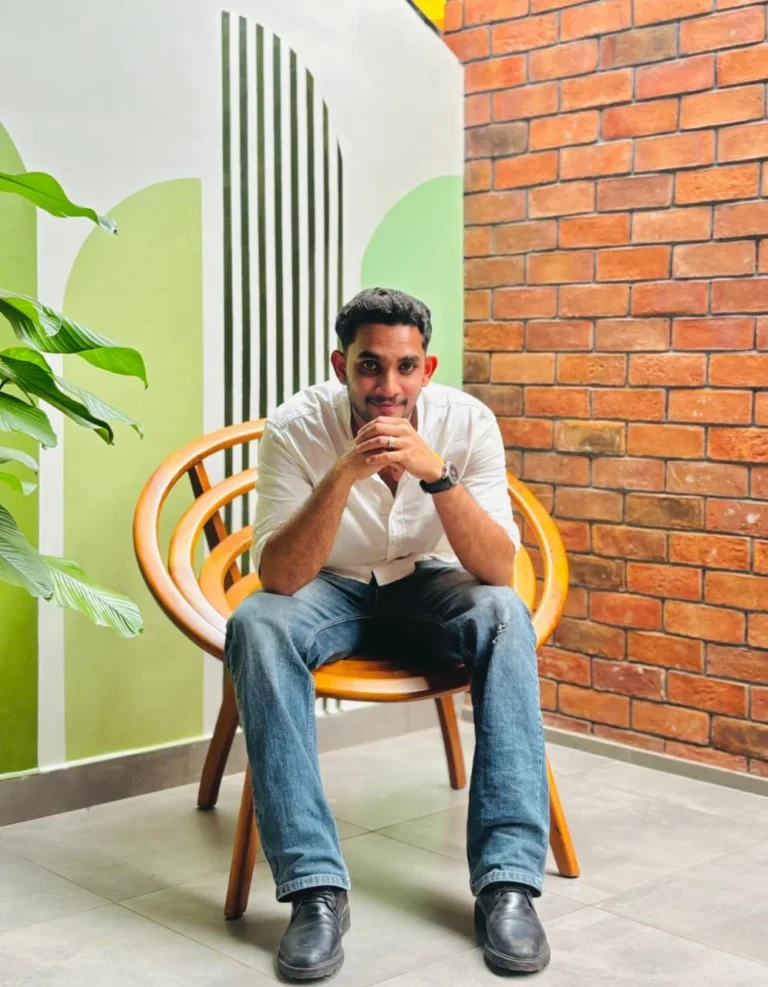 Freelance digital marketing analyst in oman sitting, just a smile with confidence